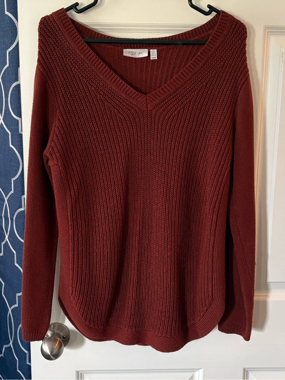 RD Style Women's V-Neck Sweater - Burnt Orange